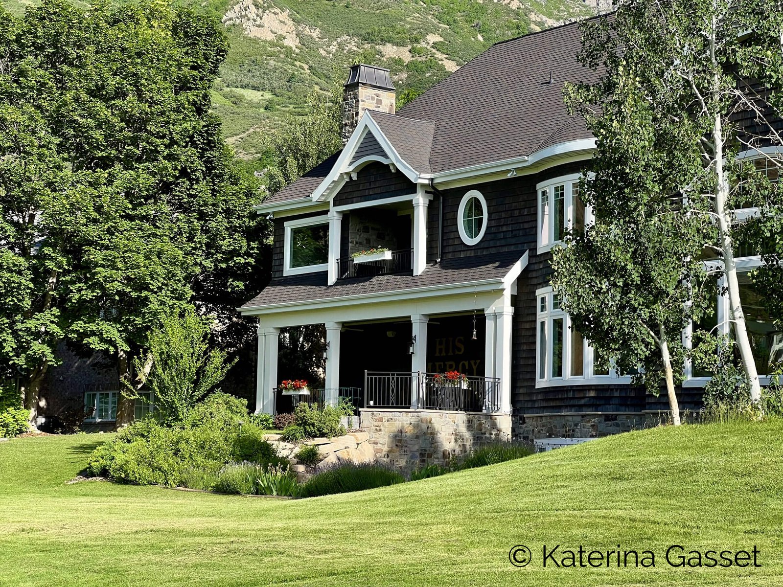 Gorgeous luxury home in Rock Canyon neighbourhood in Provo Utah